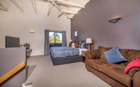 Chimes Spa Retreat - Sunshine Coast Tourism 13