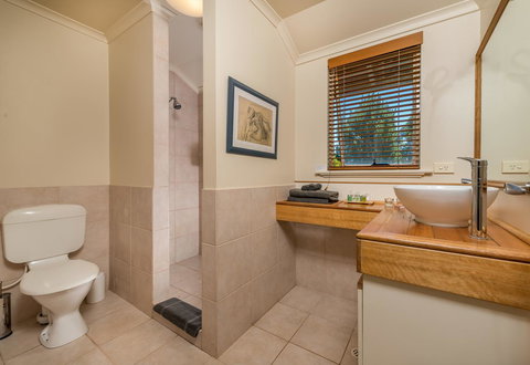 Chimes Spa Retreat - Sunshine Coast Tourism 18