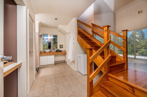 Chimes Spa Retreat - Sunshine Coast Tourism 12