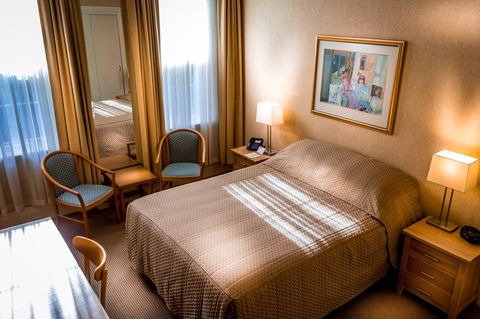 European Hotel - Sunshine Coast Tourism 3