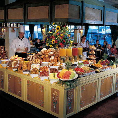 European Hotel - Sunshine Coast Tourism 1