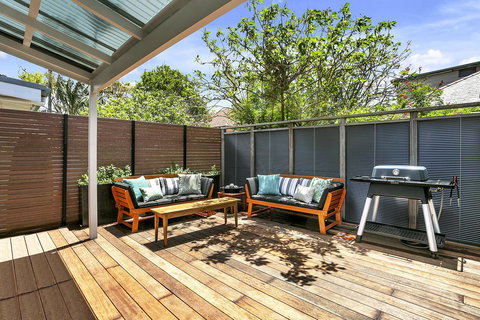 Soho Style In Manly - DARL9 - Holiday Sunshine Coast 6