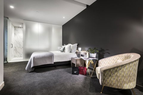 The Melbourne Hotel - Sunshine Coast Tourism 12