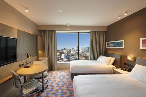 Doubletree By Hilton Perth Northbridge - Holiday Sunshine Coast 9