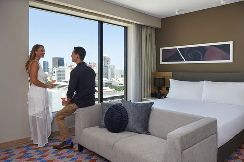 Doubletree By Hilton Perth Northbridge - Holiday Sunshine Coast 15