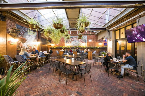 Nightcap At Belgian Beer Cafe - Sunshine Coast Tourism 5
