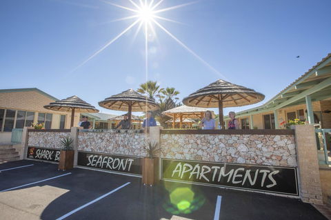 Shark Bay Seafront Apartments - Sunshine Coast Tourism 20