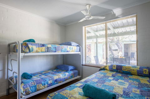 Shark Bay Seafront Apartments - Sunshine Coast Tourism 28