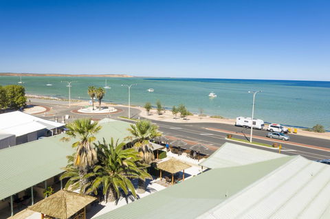 Shark Bay Seafront Apartments - Sunshine Coast Tourism 26