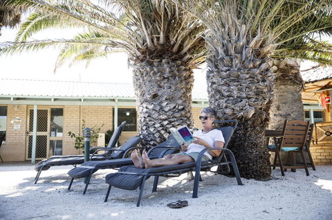 Shark Bay Seafront Apartments - Sunshine Coast Tourism 22