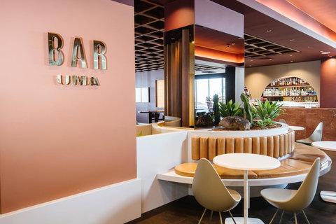 Pan Pacific Perth - Sunshine Coast Tourism 26