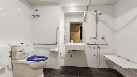 Holiday Inn Perth City Centre, An IHG Hotel - Sunshine Coast Tourism 27