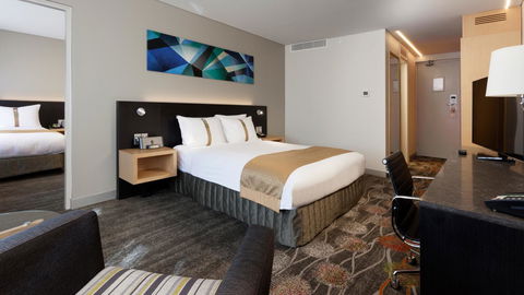 Holiday Inn Perth City Centre, An IHG Hotel - Sunshine Coast Tourism 21