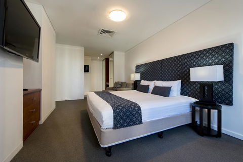 Mantra On Hay Perth - Sunshine Coast Tourism 14