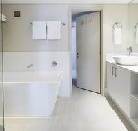 Seashells Scarborough - Sunshine Coast Tourism