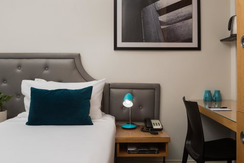 Pensione Hotel Perth - Holiday Sunshine Coast 9