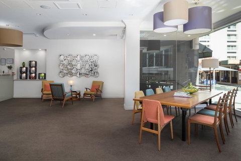 Pensione Hotel Perth - Holiday Sunshine Coast 18