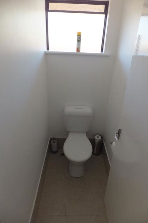 Ocean Beach Chalet 18 - Sunshine Coast Tourism 19