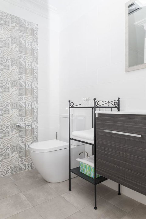 Blue Door Apartments - Sunshine Coast Tourism 9