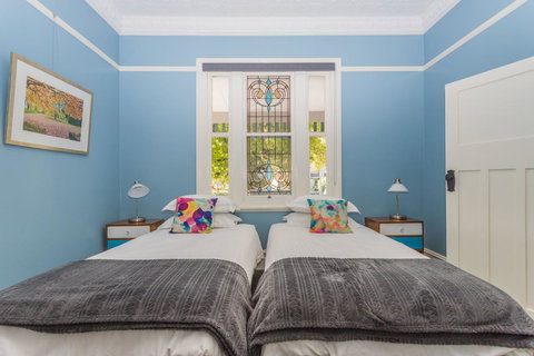 Blue Door Apartments - Sunshine Coast Tourism 8