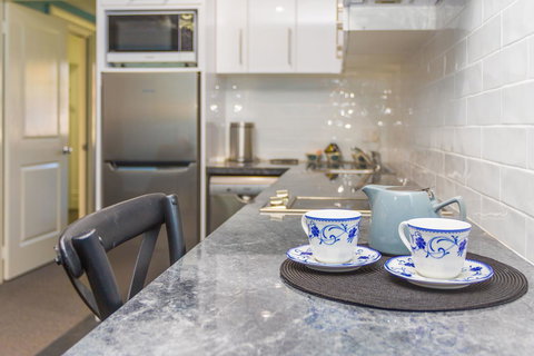 Blue Door Apartments - Sunshine Coast Tourism 16