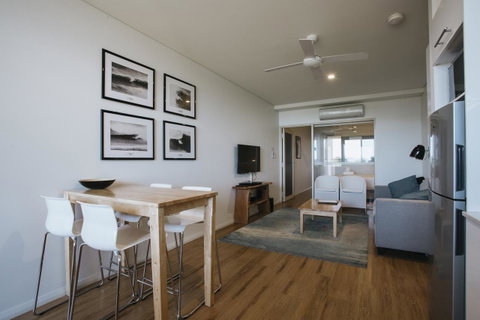 Canal Rocks Beachfront Apartments - Sunshine Coast Tourism 43