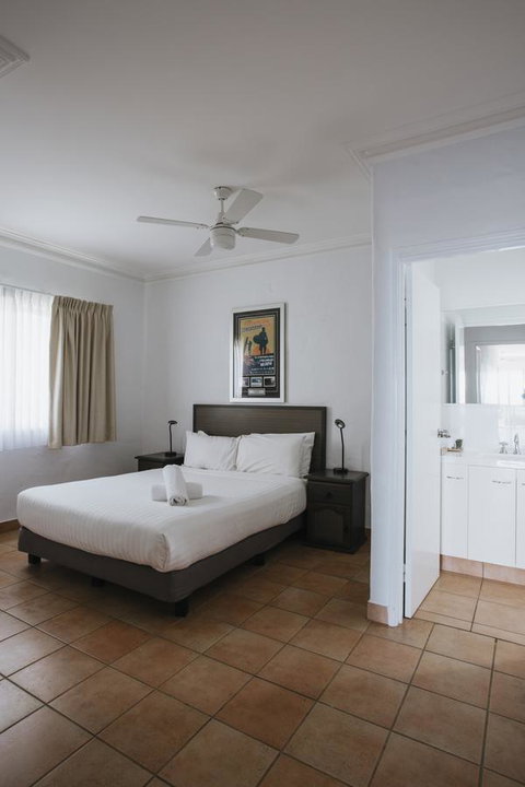 Canal Rocks Beachfront Apartments - Sunshine Coast Tourism 28