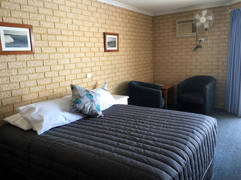 Kalbarri Seafront Villas - Holiday Sunshine Coast 28