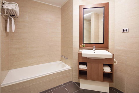 Quality Hotel Ambassador Perth - Holiday Sunshine Coast 7