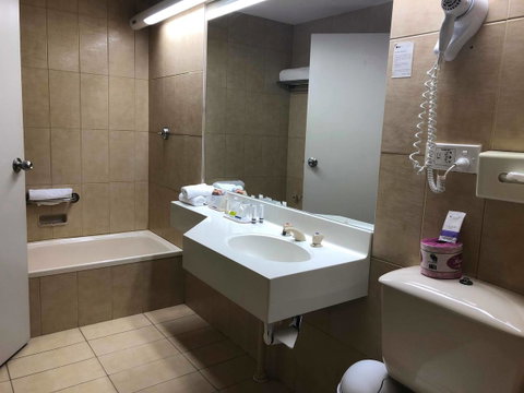 Quality Hotel Ambassador Perth - Holiday Sunshine Coast 20