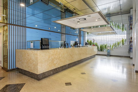 Quality Hotel Ambassador Perth - Holiday Sunshine Coast 2
