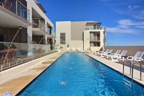 Bunbury Seaview Apartments - Sunshine Coast Tourism 4
