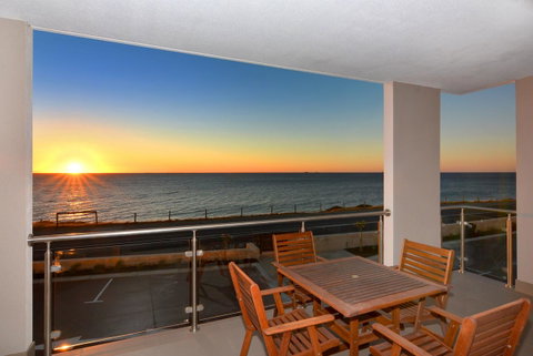 Bunbury Seaview Apartments - Sunshine Coast Tourism 2