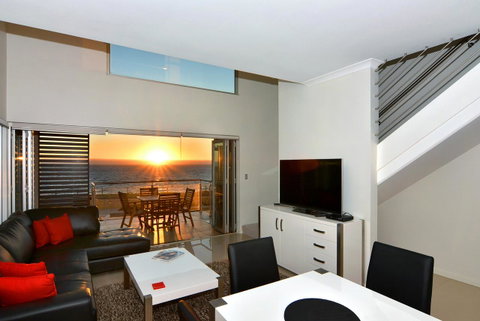 Bunbury Seaview Apartments - Sunshine Coast Tourism 5