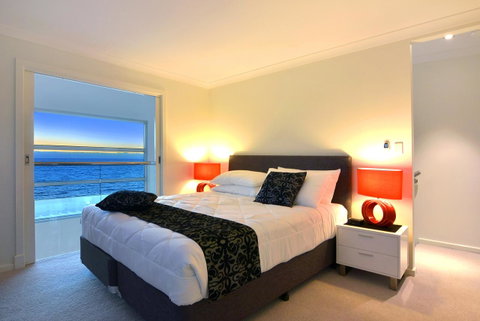Bunbury Seaview Apartments - Sunshine Coast Tourism 3