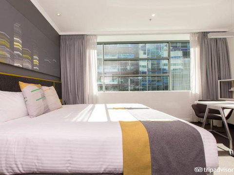 Citadines St Georges Terrace - Holiday Sunshine Coast 9
