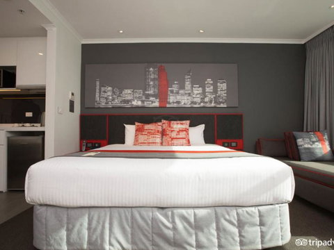 Citadines St Georges Terrace - Holiday Sunshine Coast 2