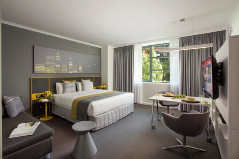 Citadines St Georges Terrace - Holiday Sunshine Coast 0