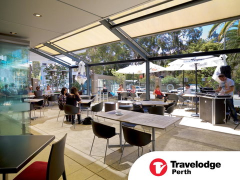 Mercure Perth On Hay - Holiday Sunshine Coast 2