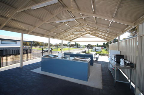 BIG4 Bunbury Riverside Holiday Park - Holiday Sunshine Coast 18
