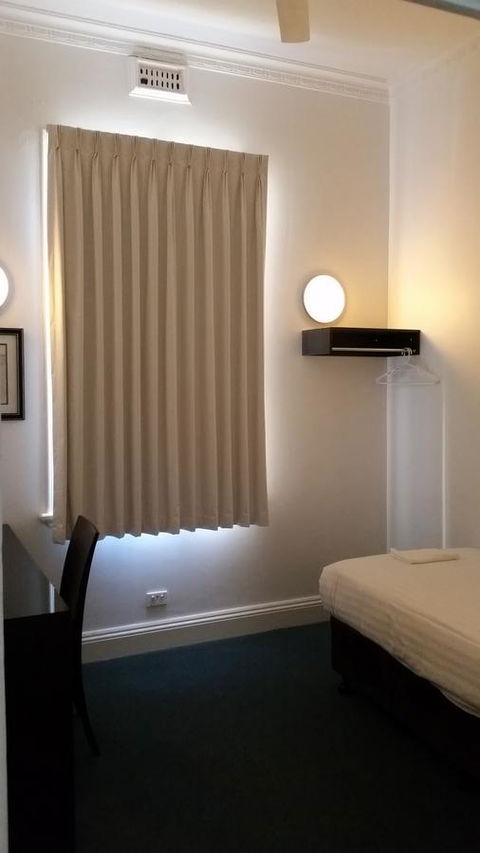Akara Hotel - Sunshine Coast Tourism 24