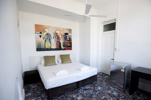 Akara Hotel - Sunshine Coast Tourism 7