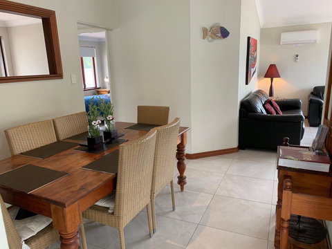 Beachside Prevelly Villas - Sunshine Coast Tourism 11