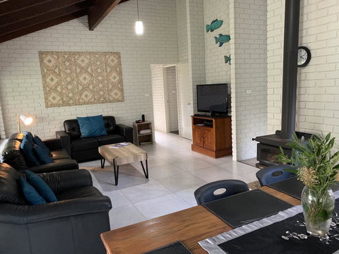 Beachside Prevelly Villas - Sunshine Coast Tourism 4