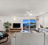 Laman Lodge Unit 2 15 Laman Street - Holiday Sunshine Coast