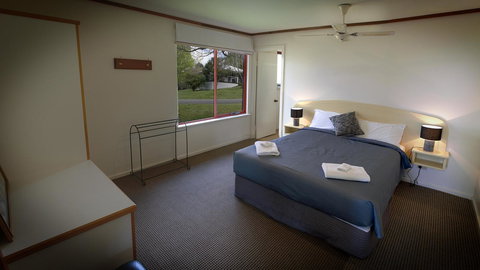 Karri Mia Chalets And Studios - Holiday Sunshine Coast 20
