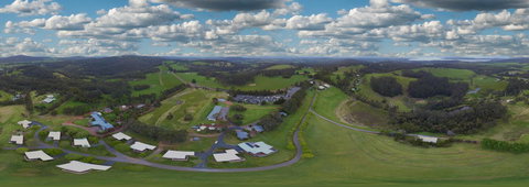 Karri Mia Chalets And Studios - Holiday Sunshine Coast 1