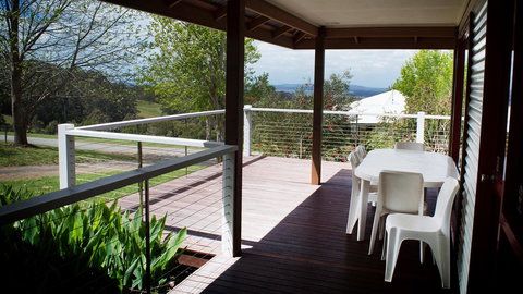 Karri Mia Chalets And Studios - Holiday Sunshine Coast 12