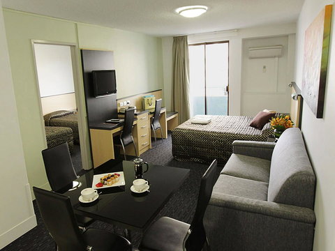 Comfort Inn & Suites Goodearth Perth - Holiday Sunshine Coast 1