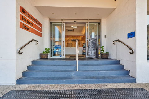 Nomads Byron Bay Backpackers - Sunshine Coast Tourism 1